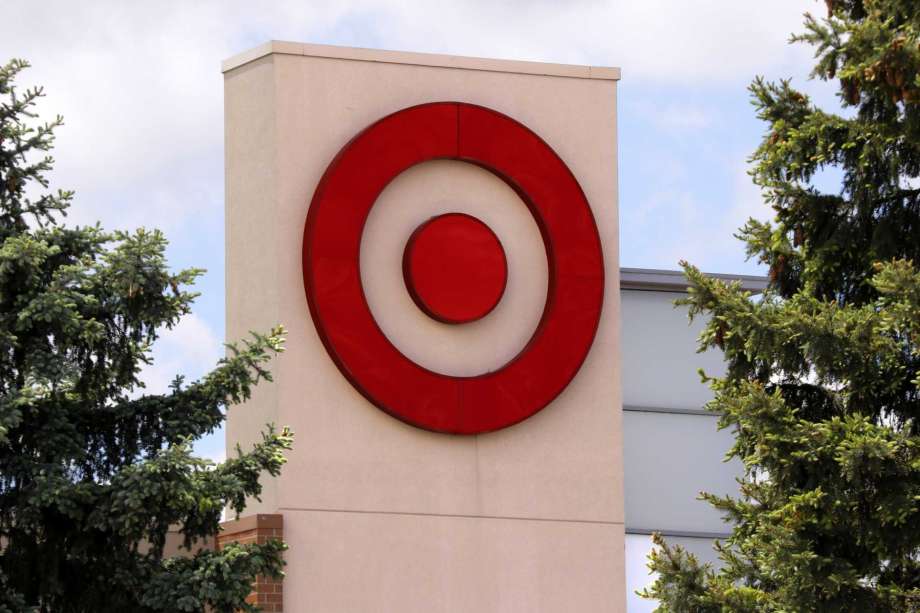 Target , Compañía, Entrega