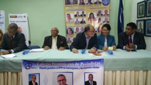 Parte de los miembros de la plancha “Convergencia” del Colegio Dominicano de Periodistas