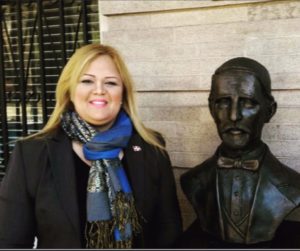 La dirigente peledeísta Lisset De Los Santos, critica quieran quitar estatua de Duarte en NY