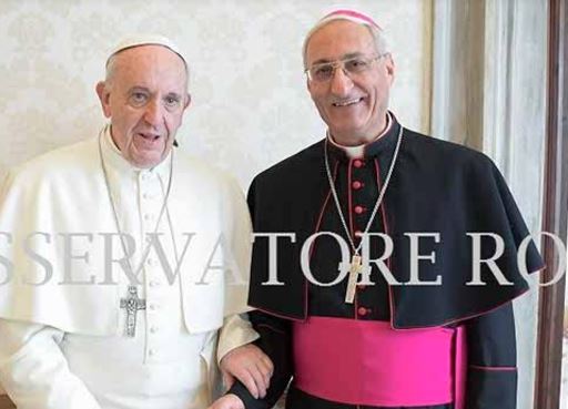 papa Francisco junto a monseñor Ghaleb Bader.