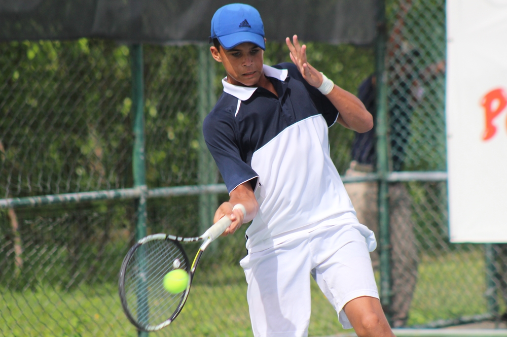 Alejandro Gandini, uno de los tenistas criollos que avanzaron al main draw del campeonato U14