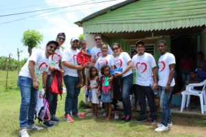 Fundación Cabrera a Todo Corazón entrega útiles escolares