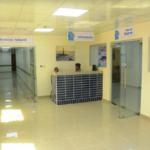 El hospital cuenta con tres salas para consultas de Ginecoobstetricia y tres para pediatría con su estación de Enfermería