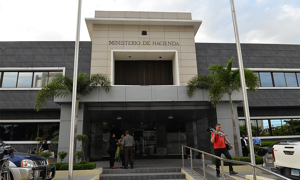 Fachada Ministerio de Hacienda.