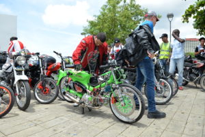 Los clubes de motores designaron el primer fin de semana del mes de agosto de cada año como el Día Nacional del Motorista (Foto by Romelio Montero)