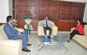 Director de la Autoridad Metropolitana de Transporte (AMET-DIGESETT), General Frener Bello Arias, junto a la directora Ejecutiva del Instituto Nacional de Tránsito y Transporte Terrestre (INTRANT), Claudia De Los Santos.