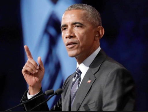 El expresidente Barack Obama da una conferencia en la Universidad de Chicago, el 24 de abril de 2017. Obama anunció el 13 de septiembre de 2017 que la primera cumbre de su fundación será en Chicago a fines de octubre. (AP Foto/Charles Rex Arbogast, archivo)