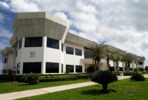El Instituto Dominicano de Aviación -IDAC-.
