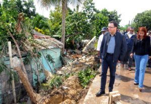 El ministro de Educación, Andrés Navarro recorre zonas con escuelas afectadas por huracán Irma