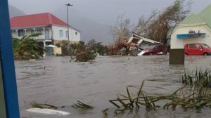 Huracán Irma causa destrozos e inundaciones en San Martín y en Antigua y Barbuda (foto lanacion.com.ar)