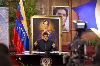 Fotografía de archivo del 22 de agosto de 2017 del presidente de Venezuela, Nicolás Maduro, mientras ofrece una conferencia de prensa en Caracas, Venezuela. (AP Foto/Ariana Cubillos).