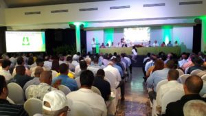 Osmar Benítez, director de la JAD, durante su ponencia afirma huracán Irma afectó la agricultura dominicana, pero no severamente