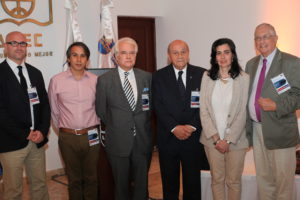El rector Holguín Haché con docentes de Jerusalén, Londrés y USA en el cónclave donde se trató el tema de inmigrantes.