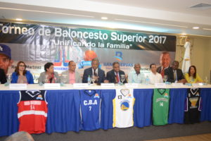 Rueda de prensa directivos del Torneo de Baloncesto Superior del municipio de Santo Domingo Oeste