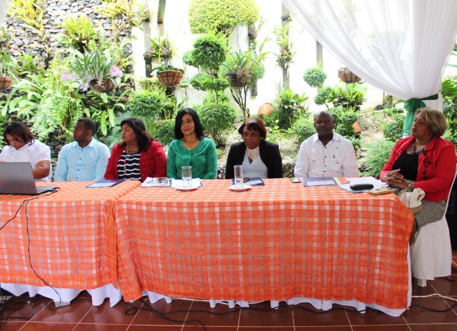 Primera mesa de género en San Cristóbal