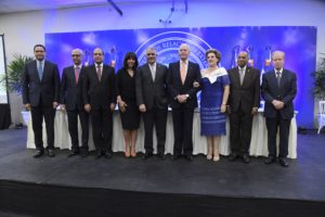 Durante al presentación de la segunda edición de obra Solo la verdad, autoría de Víctor Gómez Bergés