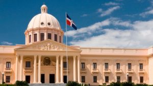 Palacio Nacional. Presidente Danilo Medina promulga Ley 249-17