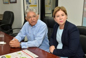 Magdalena López y Hugo Mena, de la Pastoral Familia y Vida (Foto Kelvin Mota)