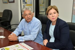 Magdalena López y Hugo Mena, de la Pastoral Familia y Vida (Foto Kelvin Mota)