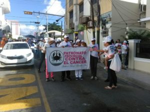 Caminata contra el cáncer en Salcedo