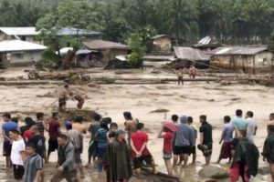 Daños dejados por la Tormenta tropical en Filipinas, la que ha causado al menos 120 muertos