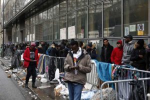 Francia aplica mano dura contra la inmigración ilegal