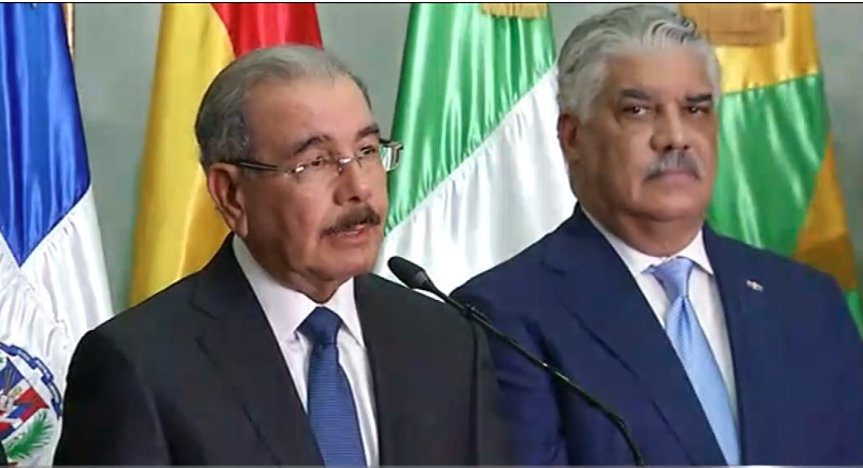 Danilo Medina habla tras la segunda reunión del diálogo entre el gobierno y la oposición de Venezuela. Declaran que se han producido significativos avances en la búsqueda de un acuerdo que solucione de manera pacífica la situación de Venezuela.