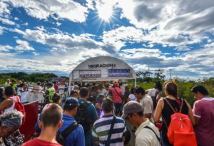 Más de medio millón de venezolanos viven en Colombia (Foto cortesía de @NoticiasVenezue)