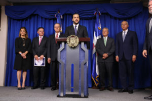 Danilo crea Comité Nacional de Facilitación de Comercio