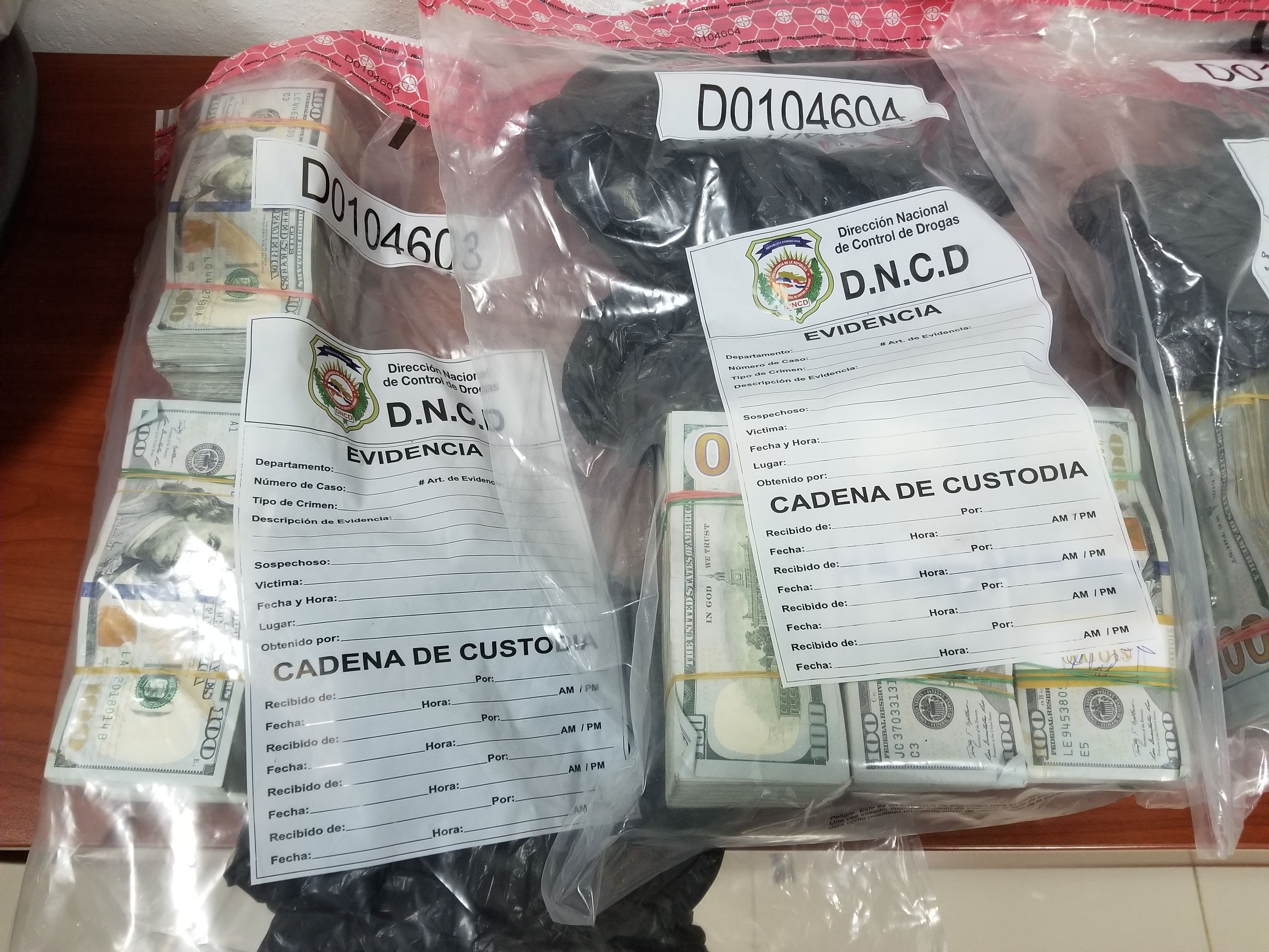 500 mil dólares incautados por la DNCD en el Distrito Nacional.