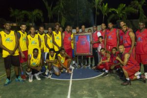 Clásico de baloncesto Andrews Pilón en comunidad Guerra