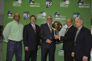 LIDOM y Banco BHD León presentan Copa BHD León del torneo 2017-2018
