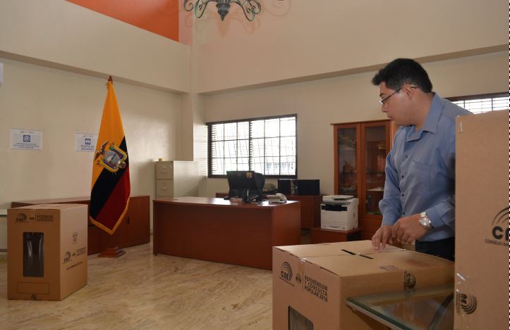 Los ecuatorianos residenciados en República Dominicana participaron en el referéndum consultivo