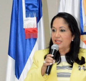 Maritza López de Ortiz, presidenta del Partido Acción Liberal (PAL) y coordinadora del Bloque Progresista.