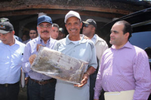 Danilo Medina durante su visita a Dajabón. la número 199.