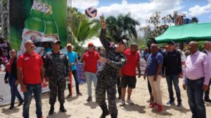 El director de la Policía Nacional, mayor general Ney Aldrin Bautista Almonte, durante su participación en el XXIV Torneo de Baloncesto y Voleibol Playero "Rubén Toyota"