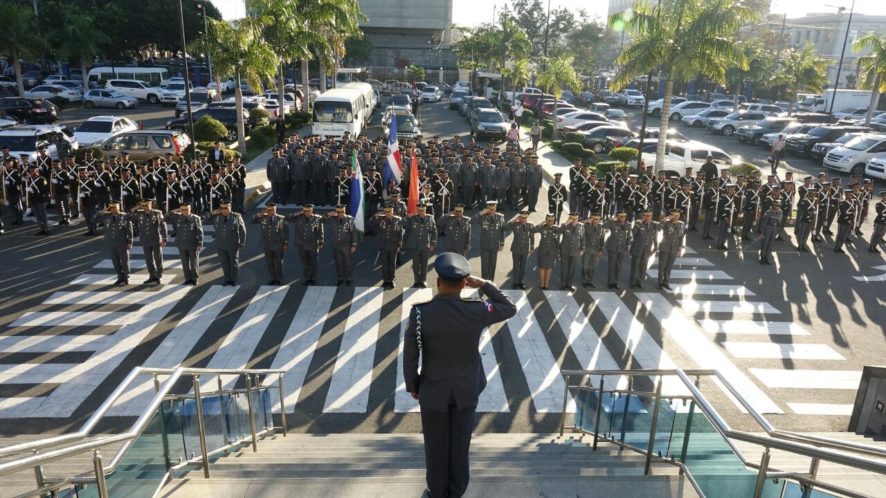 Durante uno de los actos en el que la Policía Nacional celebra el 82 aniversario de su fundación