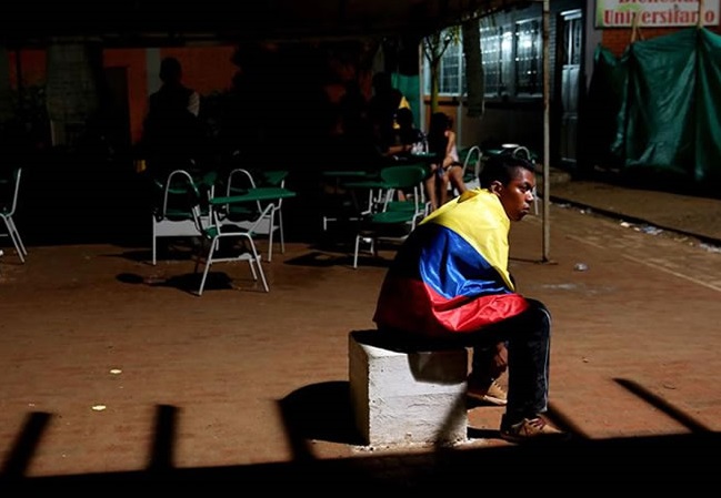Una población del sur de Colombia permanecía sin energía tras un atentado con explosivos