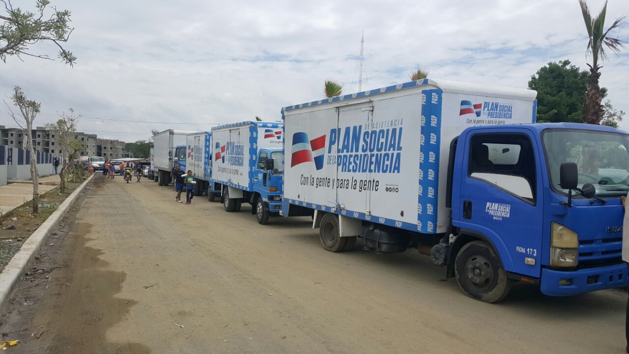 Ayuda del Plan Social llega a comunidades afectadas por inundaciones repentinas en La Vega