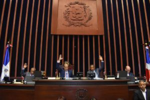 Senado aprueba ley de partidos