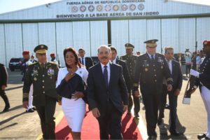 El presidente Danilo Medina viaja hacia Cumbre de las Américas en Perú