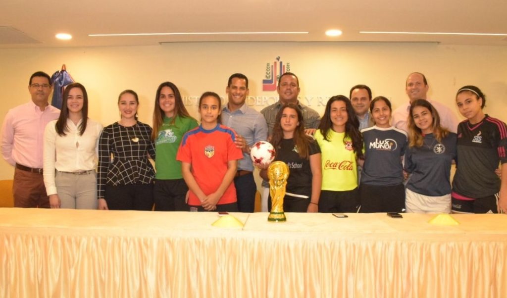 Anuncian celebración del Primer Torneo Femenino Intercolegial, en opción a la Copa Domex.