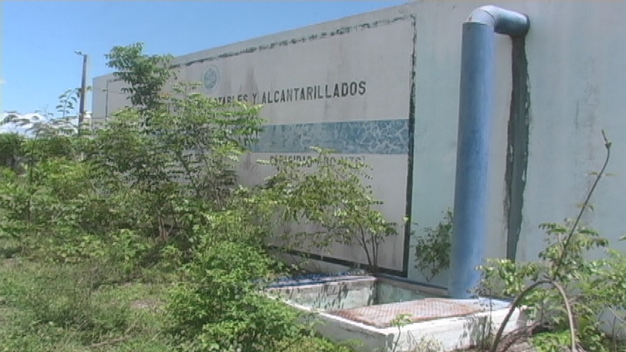 Totalmente abandonado se encuentra el acueducto del distrito municipal Jinova, perteneciente al municipio Juan de Herrera