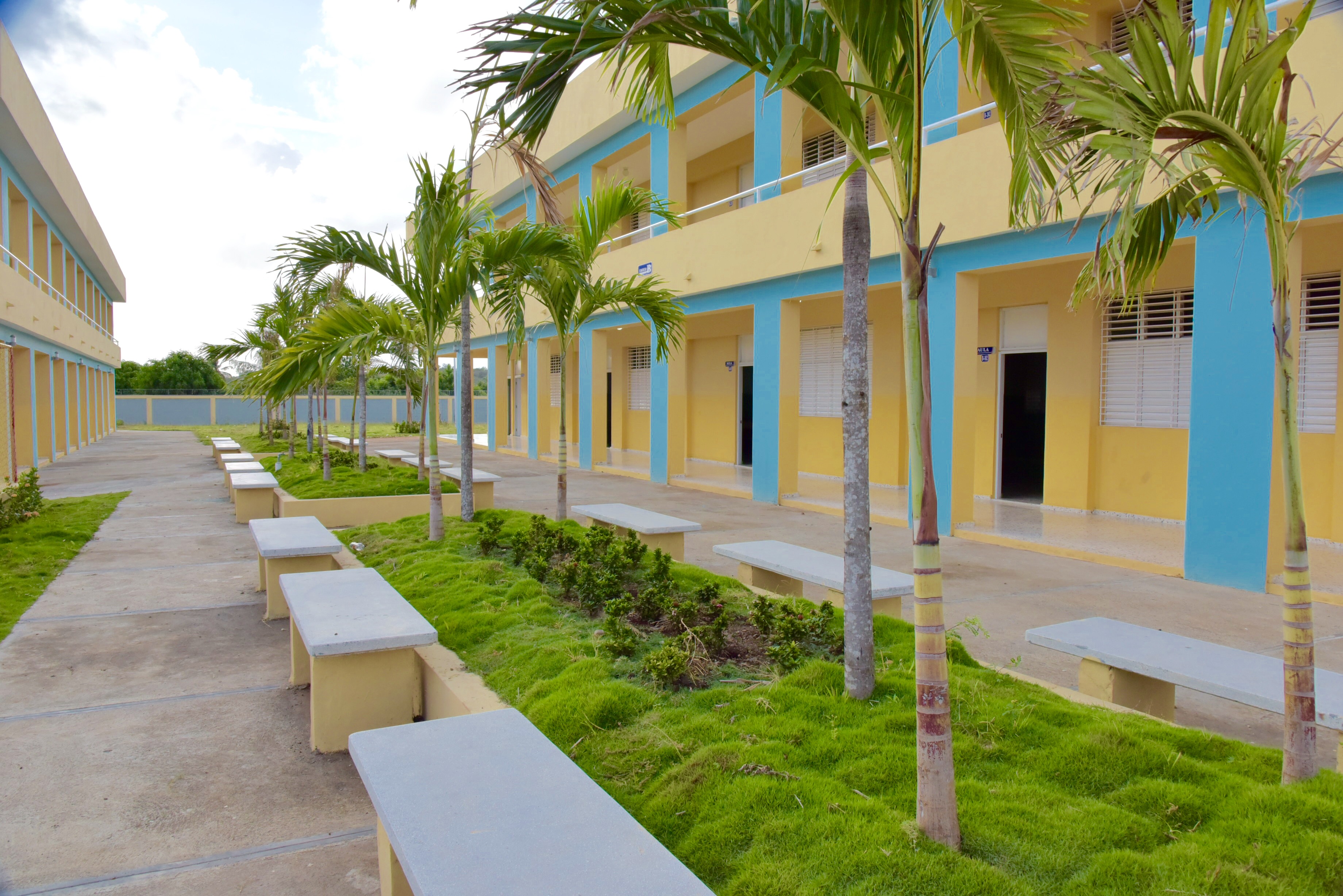 Nuevo centro escolar entregado en Baní por el presidente Danilo Medina