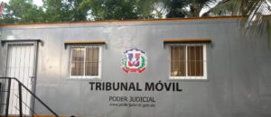 Uno de los Tribunales Móviles desde cárceles