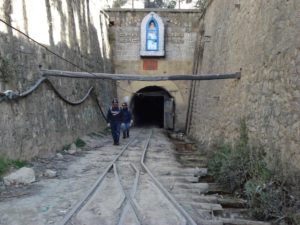 Mina en Bolivia donde mineros murieron al caer un ascensor. Foto @GrupoFides