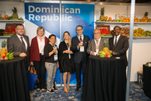 Durante la presentación de productos frescos dominicanos en el marco de la feria internacional London Produce Show