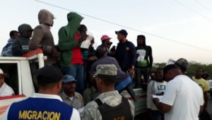 Haitianos indocumentados detenidos durante operativos en Dajabón