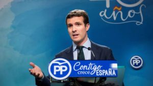 El político conservador Pablo Casado fue elegido el sábado como el nuevo dirigente del Partido Popular español
