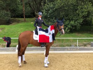 Yvon Losos consigue dos medallas de oro en ecuestre en Centroamwericanos.